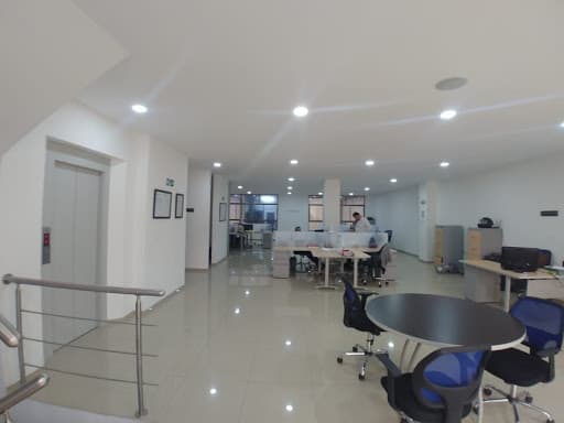 Venta de bodega industrial en Valle sur foto 2