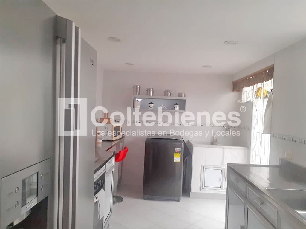 Arriendo de casa comercial para oficinas en Medellín foto 2
