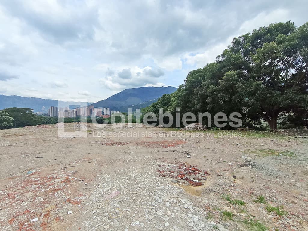 Arriendo de lote en vía Machado Copacabana-Antioquia