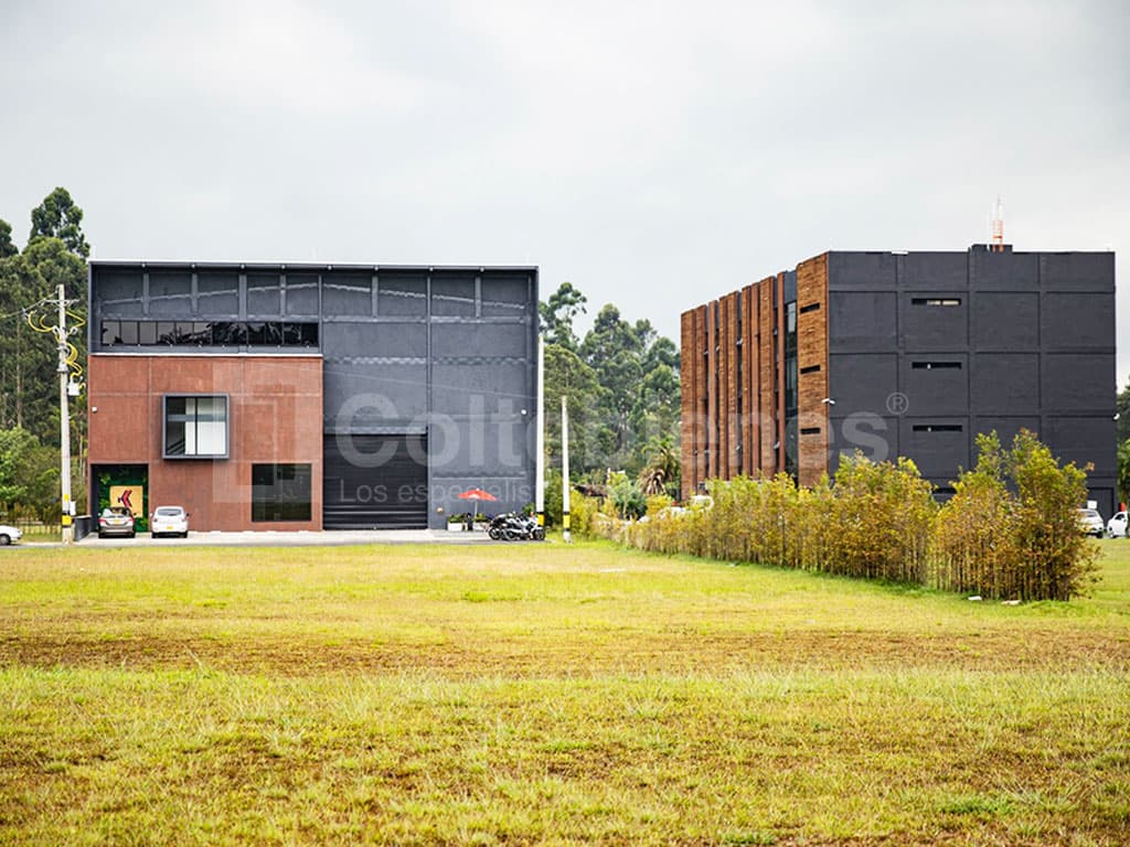 Venta de lote en parque empresarial de Rionegro Antioquia foto 3