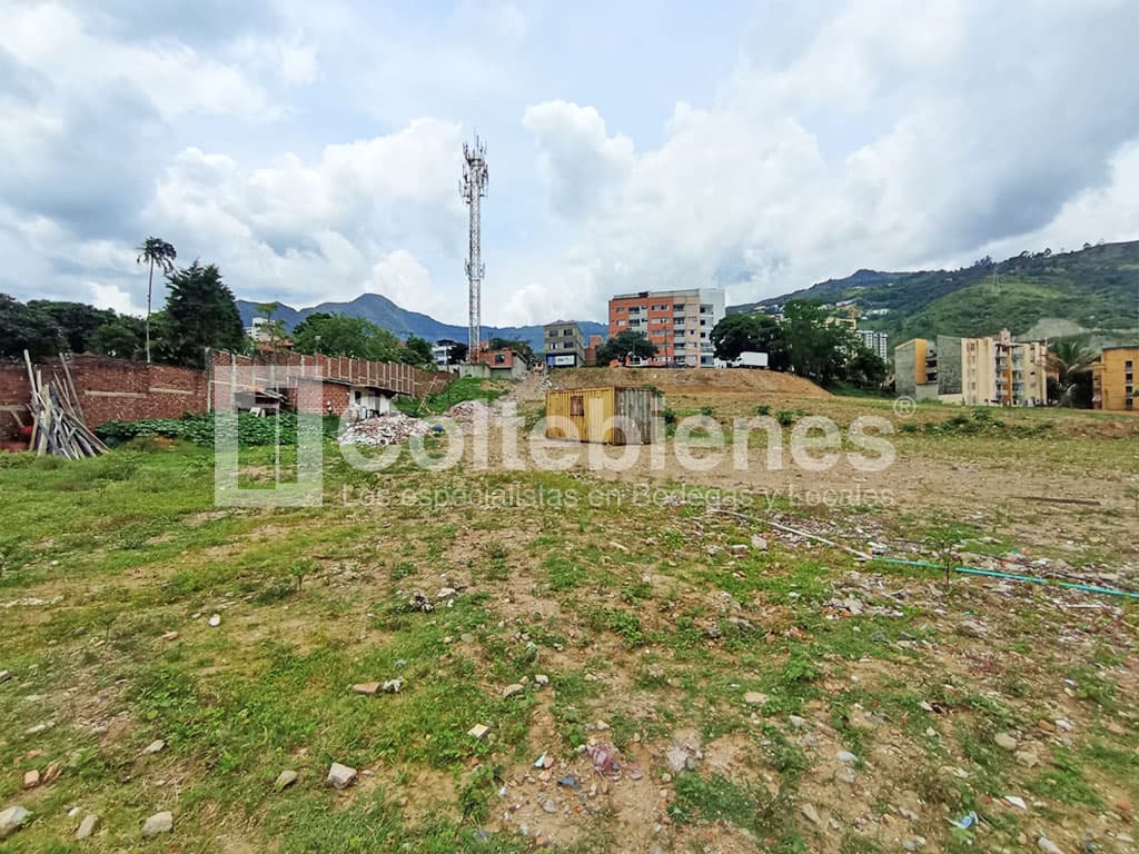 Lote en venta vía Machado Copacabana-Antioquia foto 3