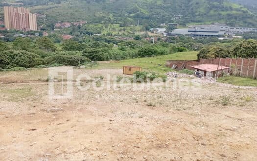 Venta de lote en vía Machado Copacabana-Antioquia