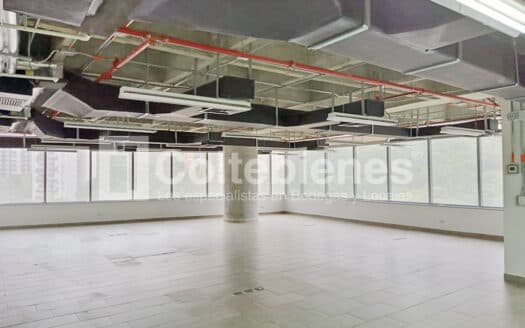 Oficina en venta en Altos del Poblado-Medellín