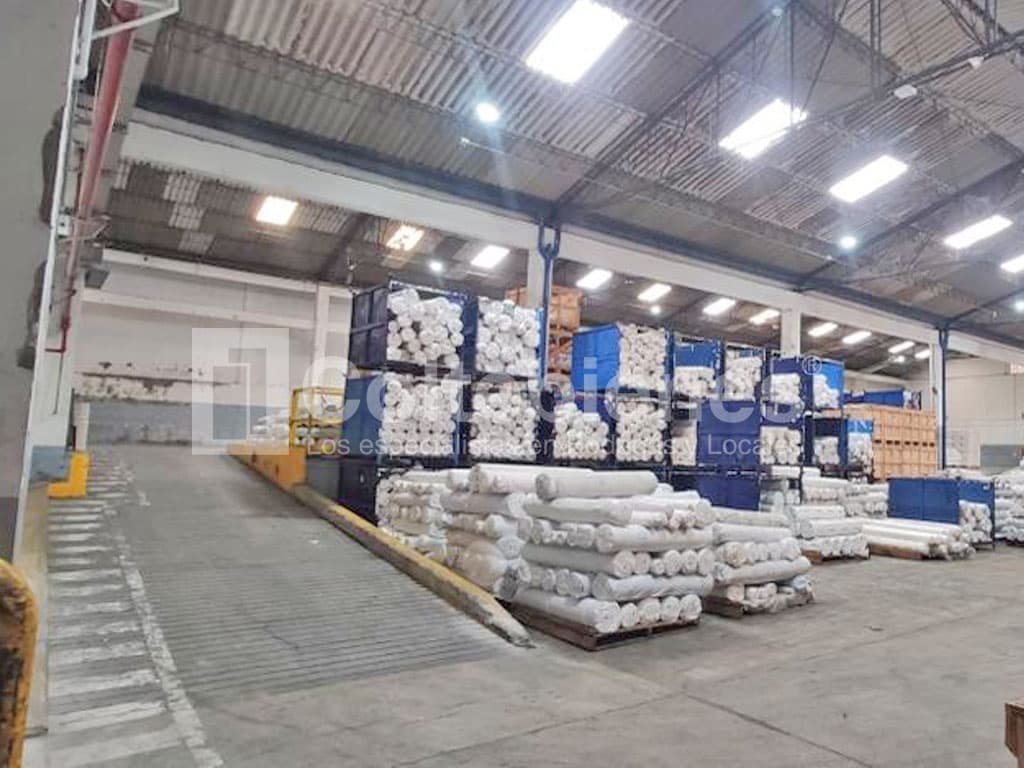 Venta/arriendo de bodega en Sabaneta
