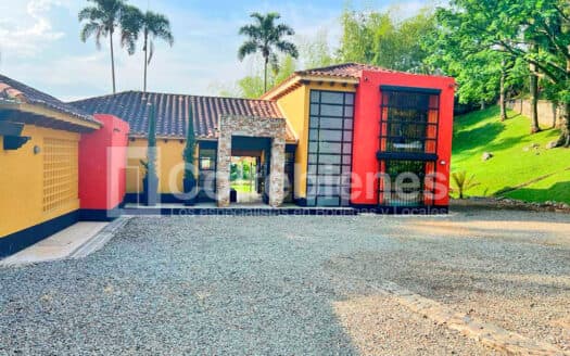 Venta de casa finca en La Albania-Titiribí