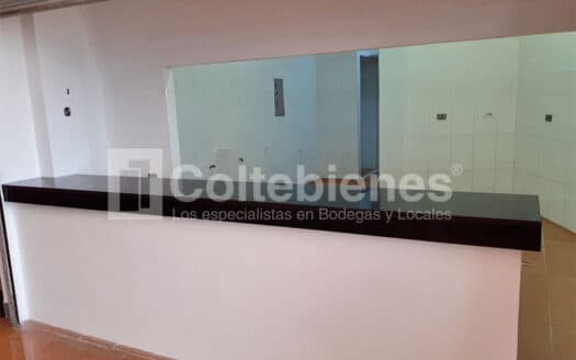 Arriendo de local en el Centro Comercial Premium Plaza-Medellín