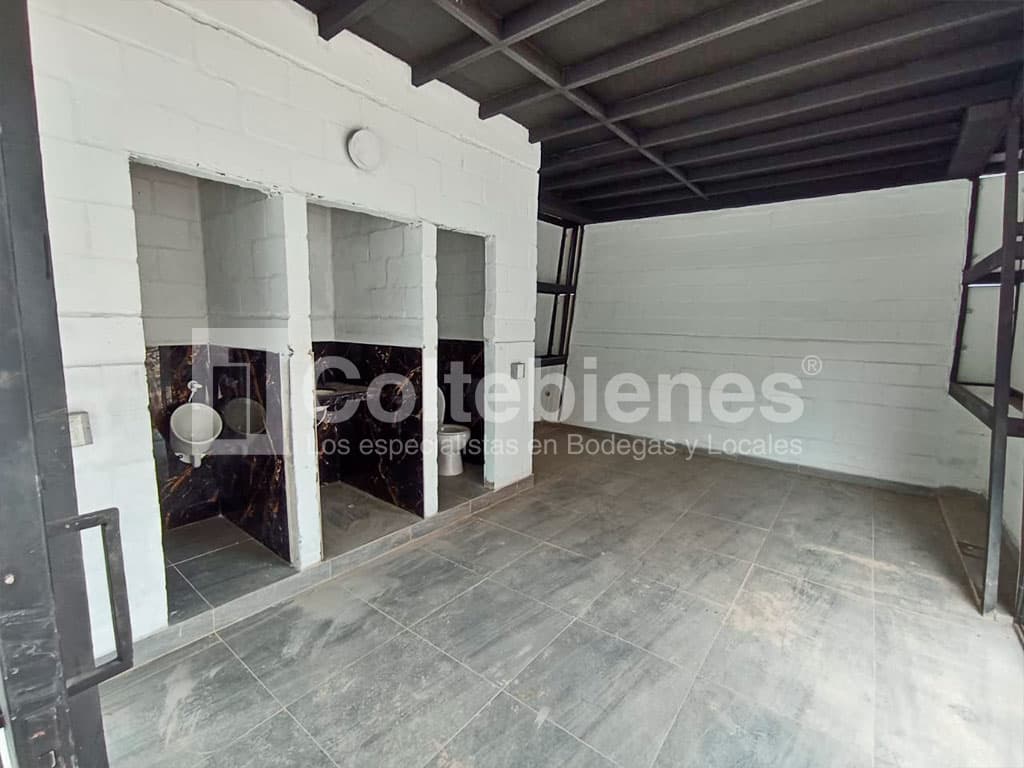 Local en arriendo/venta en La Tolva-Caldas foto 3