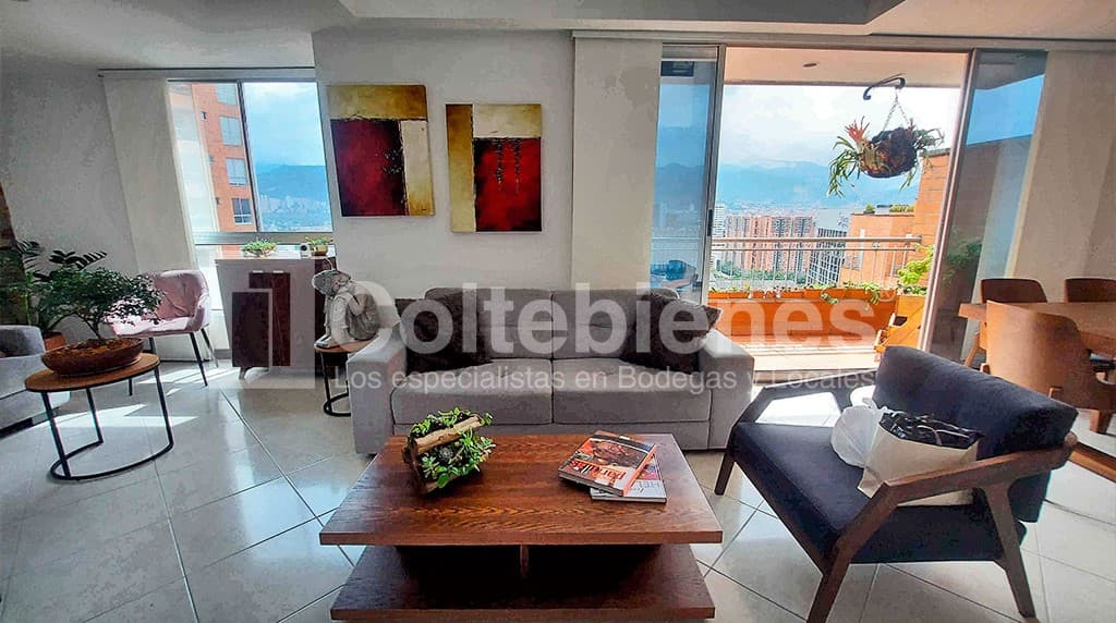 Penthouse en arriendo/venta en El Poblado-Medellín foto 2