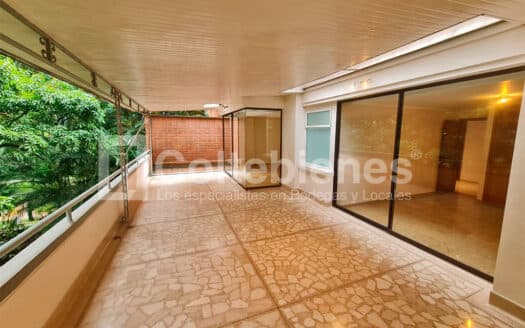 Apartamento en arriendo en El Poblado-Medellín