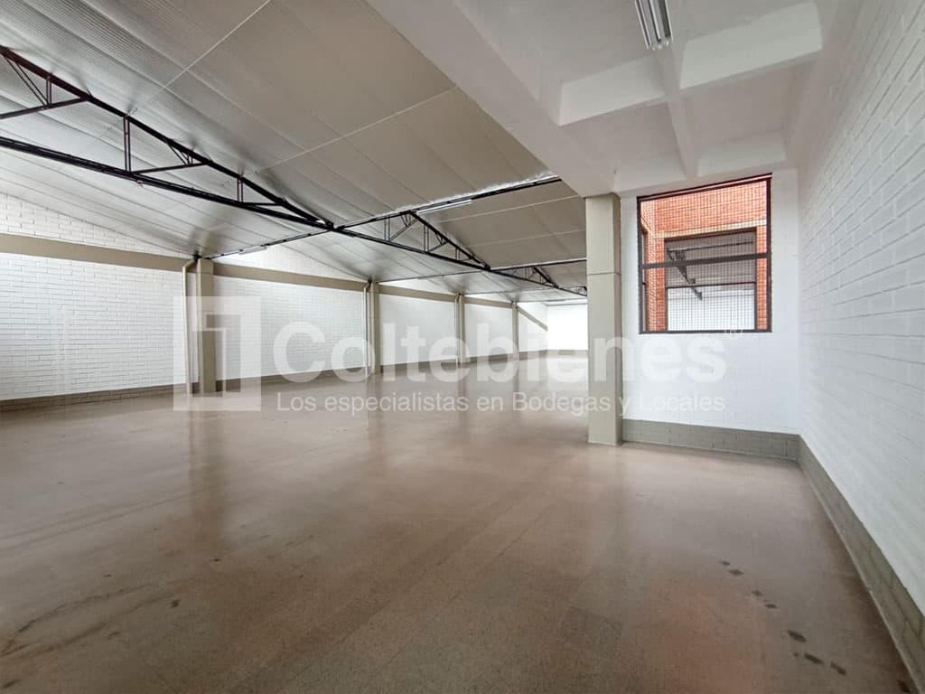 Local en arriendo en Medellín-Antioquia foto 3