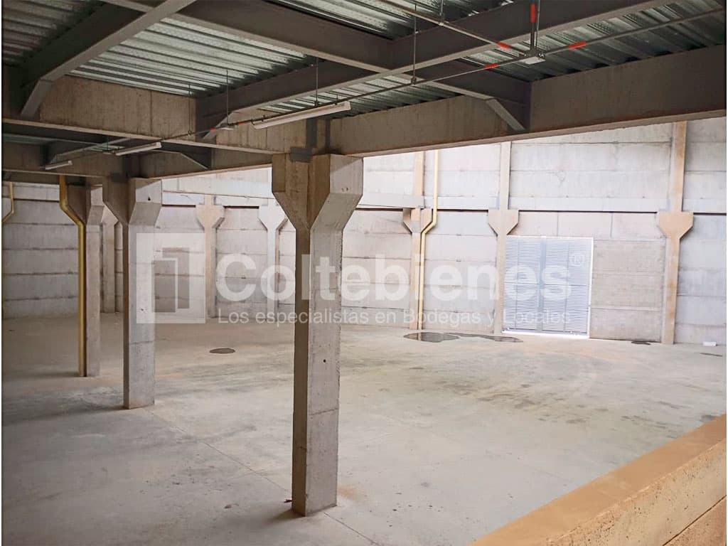 Bodega en arriendo en Girardota-Antioquia foto 4