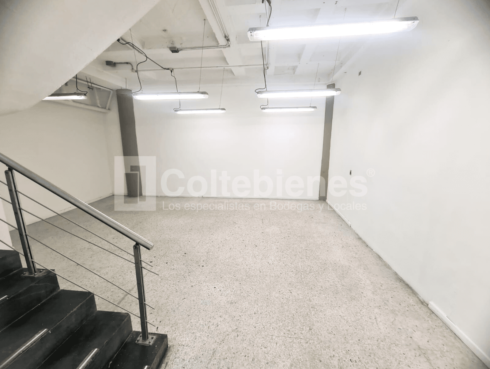 Bodega en arriendo en Envigado-Antioquia foto 4