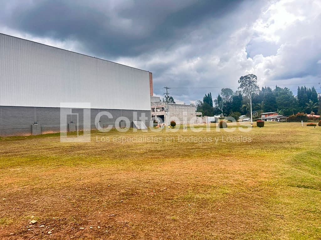 Lote en arriendo/venta en Guarne-Antioquia foto 2