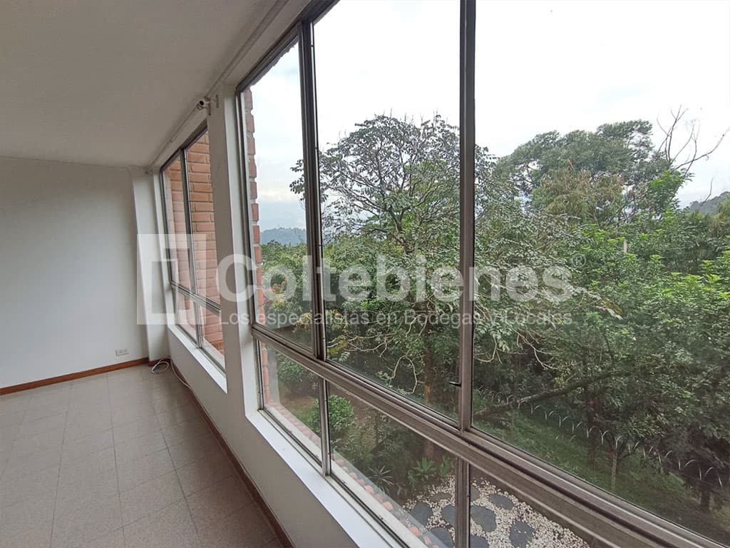 Apartamento en arriendo en El Poblado-Medellín foto 3