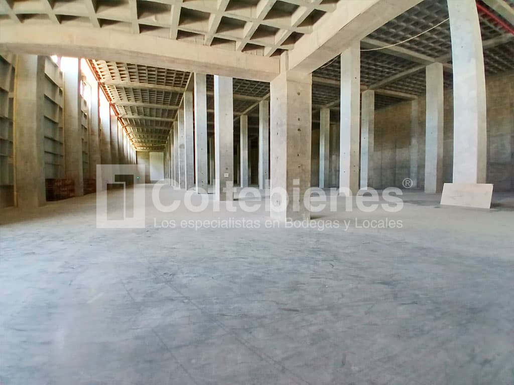 Bodega en arriendo en Sierra Morena-La Estrella foto 4