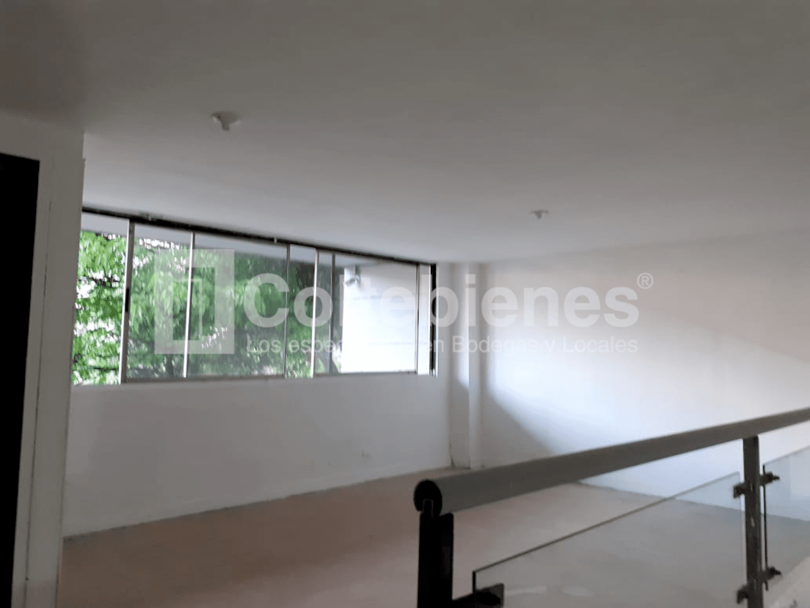 Local en arriendo en La Estrella-Antioquia foto 2