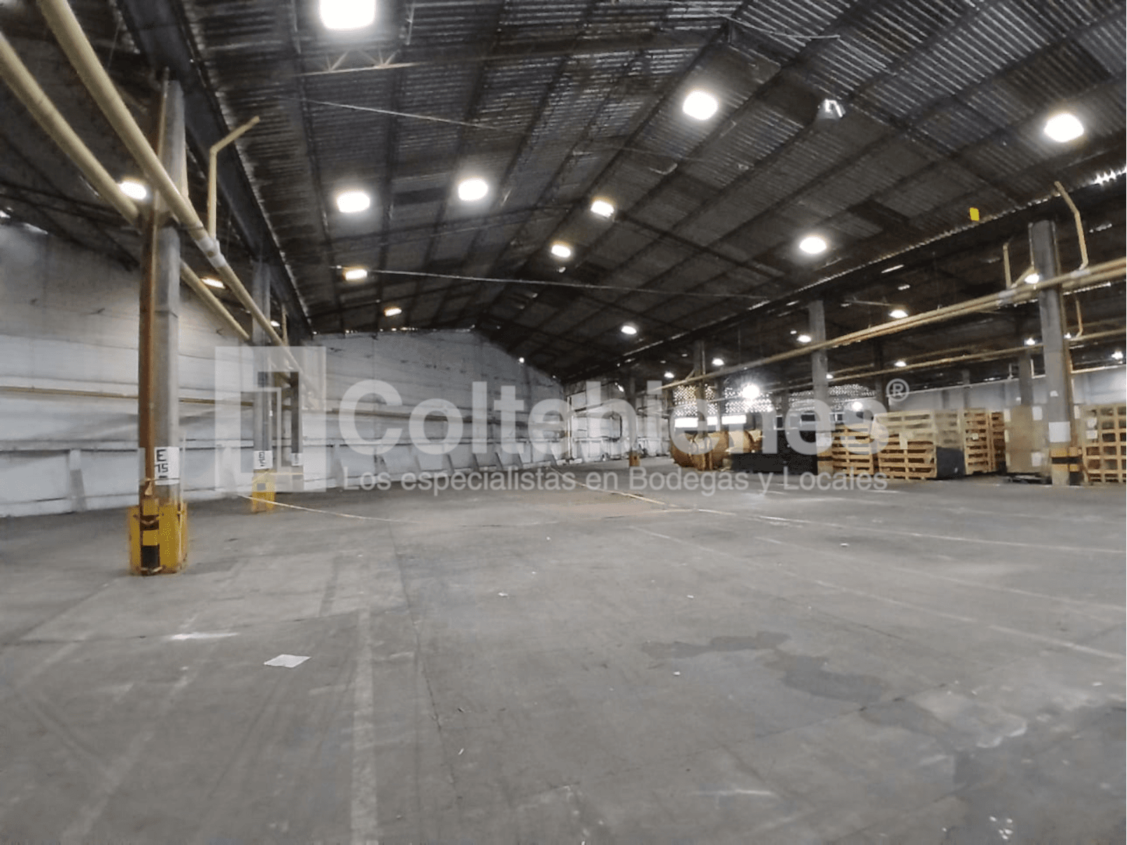 Bodega en arriendo/venta en Santa Cruz-Itagüí foto 2