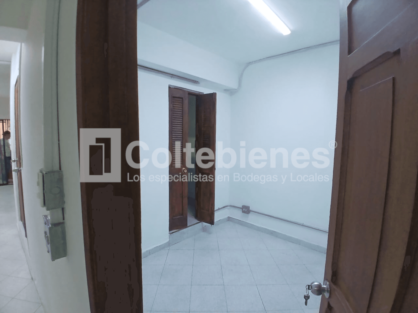 Arriendo de casa comercial en el Centro de Envigado foto 4