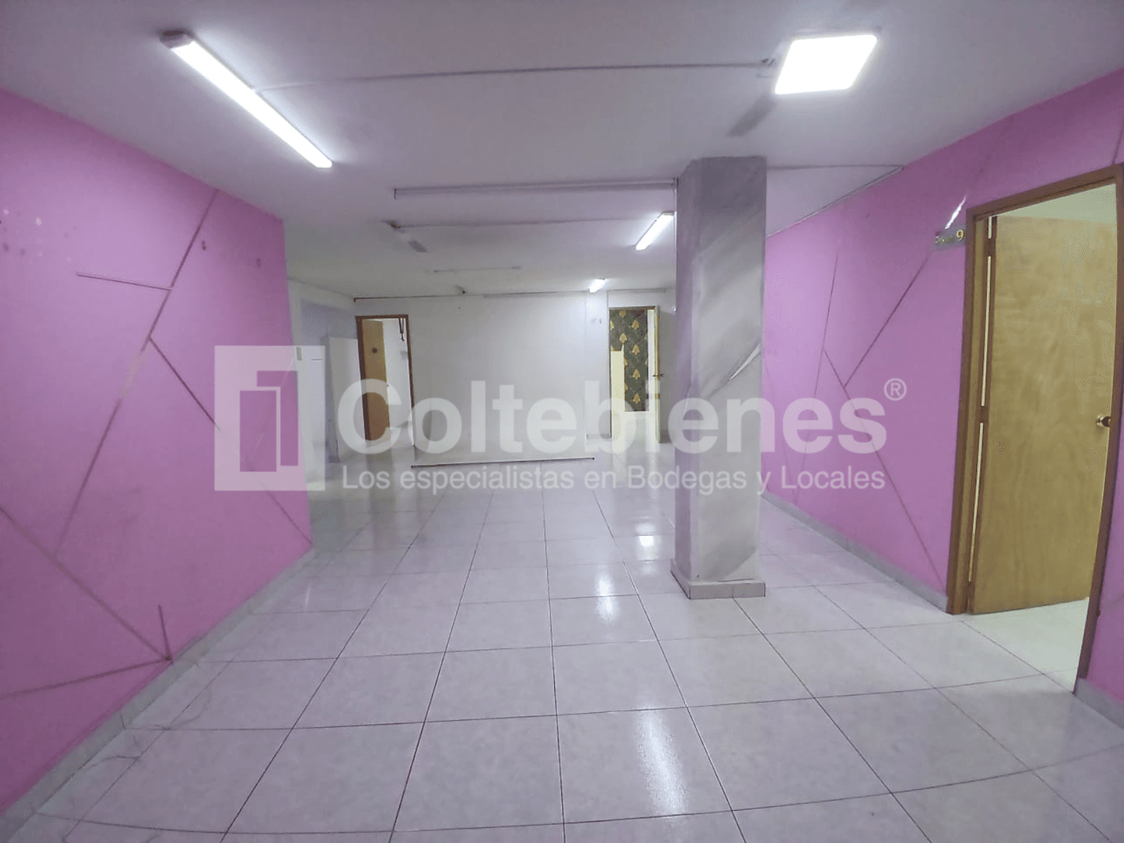 Bodega en arriendo en San Fernando-Medellín foto 2