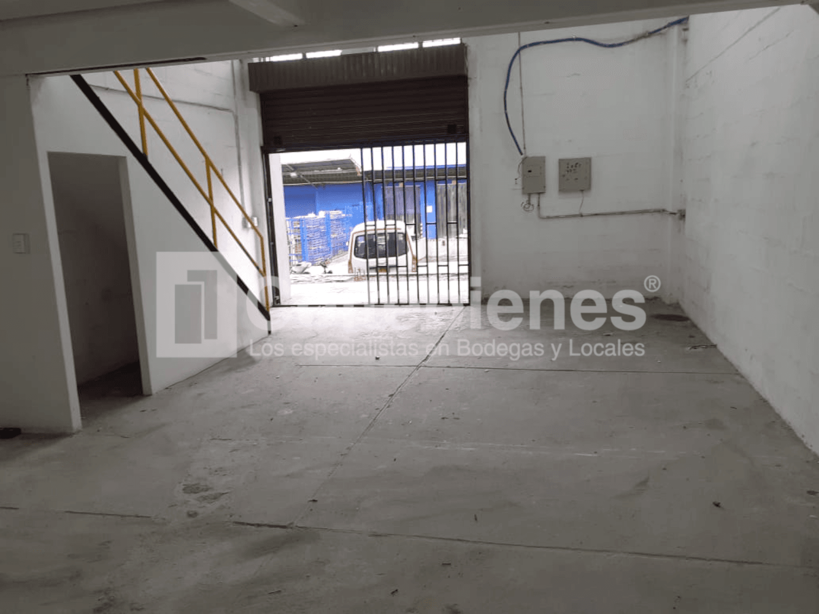 Local en arriendo en El Carmelo-Itagüí foto 2