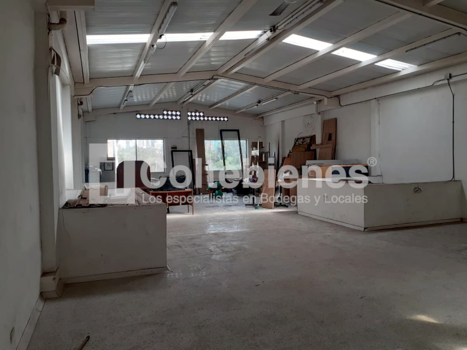 Bodega en arriendo en Guayabal-Medellín foto 4