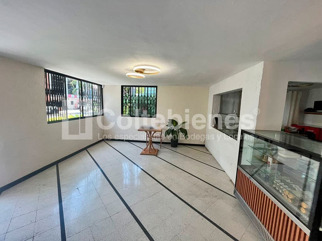 Casa comercial en arriendo en Estadio-Medellín foto 3