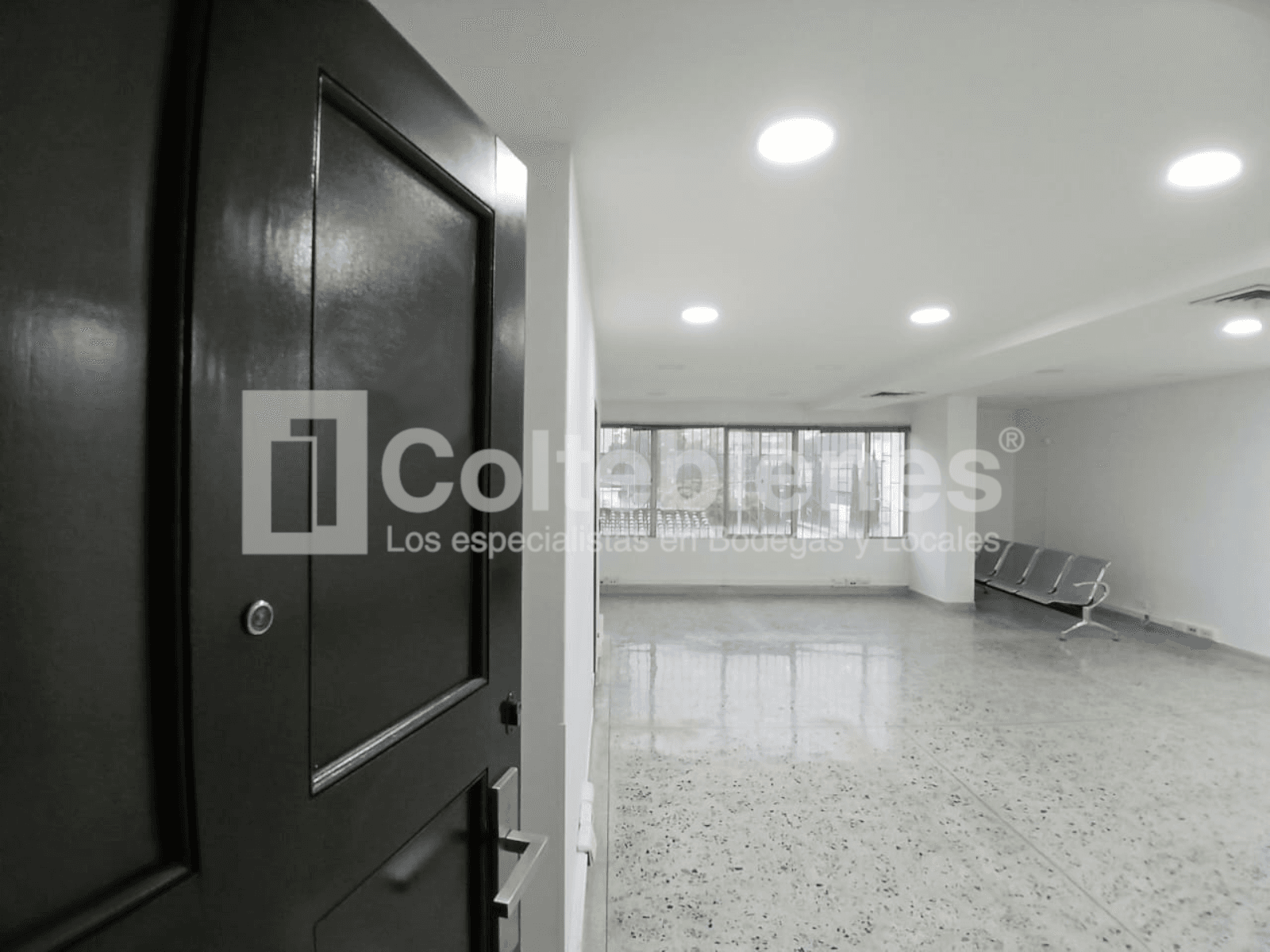 Oficina en arriendo en El Poblado-Medellín