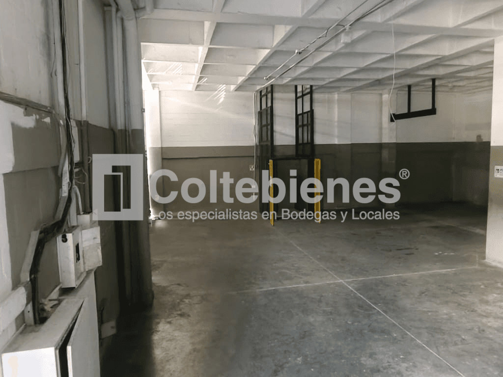 Bodega en arriendo en Sabaneta-Antioquia foto 3