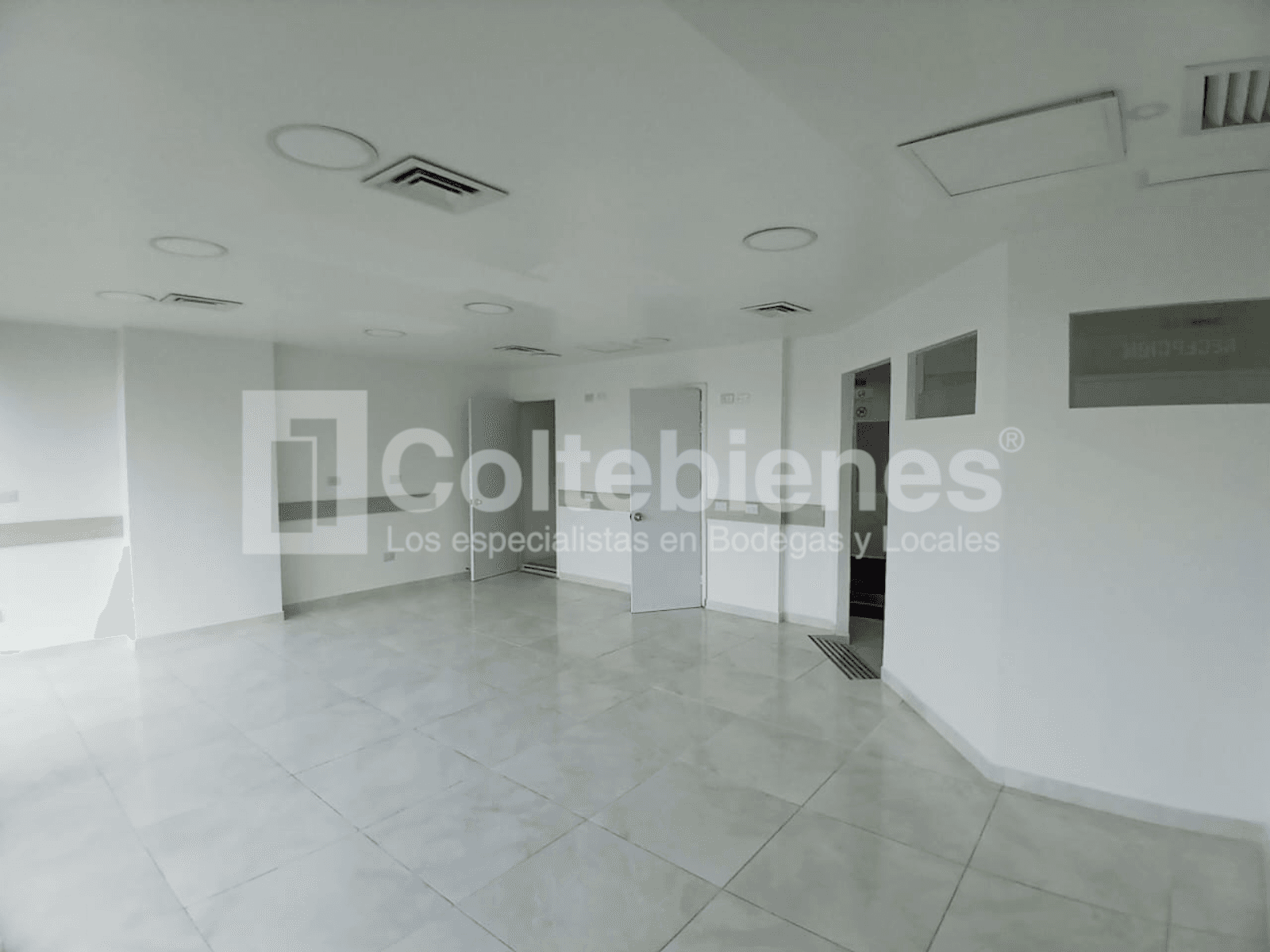 Oficina en arriendo/venta en El Poblado-Medellín