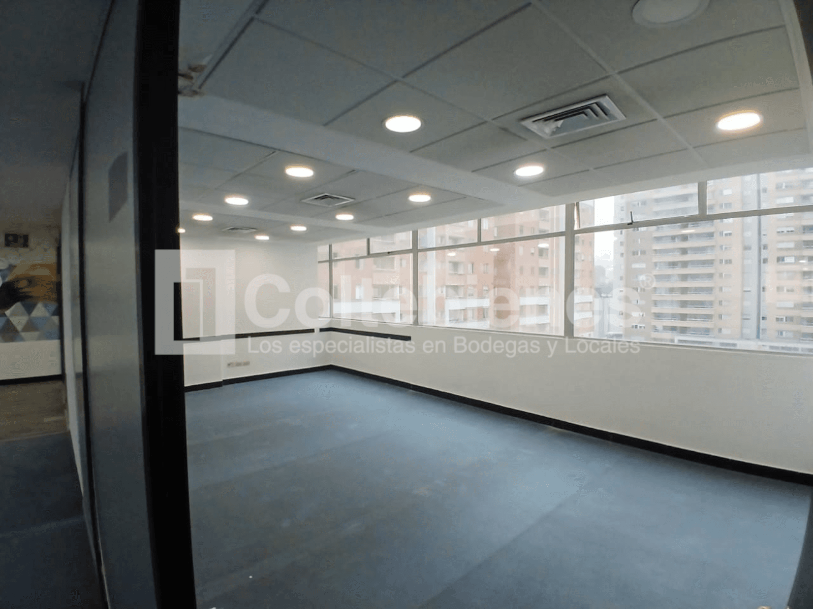 Oficina en arriendo/venta en El Poblado-Medellín foto 5