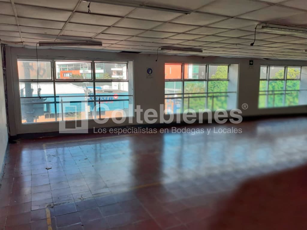 Bodega en arriendo en Medellín-Antioquia foto 3