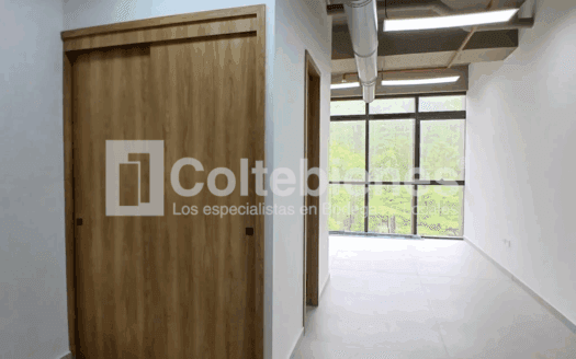 Arriendo de moderna oficina en El Poblado-Medellín