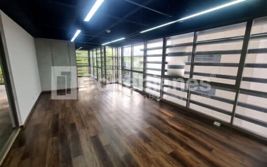 Oficina en arriendo en La Frontera-Envigado