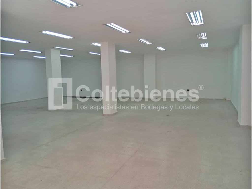 Local en arriendo en Itagüí-Antioquia foto 5
