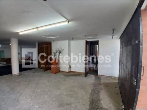 Local comercial en arriendo en La Floresta-Medellín