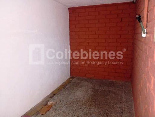 Local comercial en arriendo en el Centro de Medellín foto 5