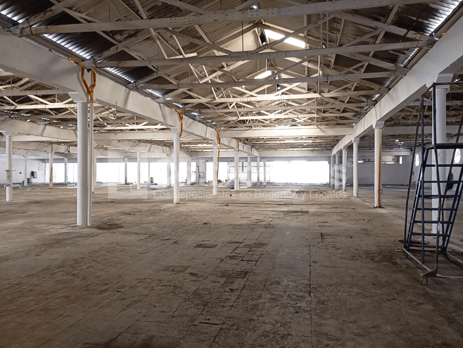 Funcional bodega en arriendo en Itagüí-Antioquia