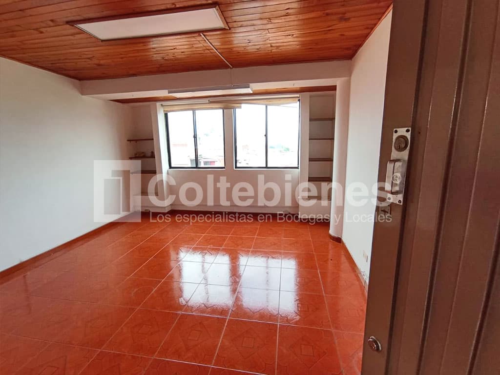 Oficina en arriendo en el Centro de Medellín foto 2