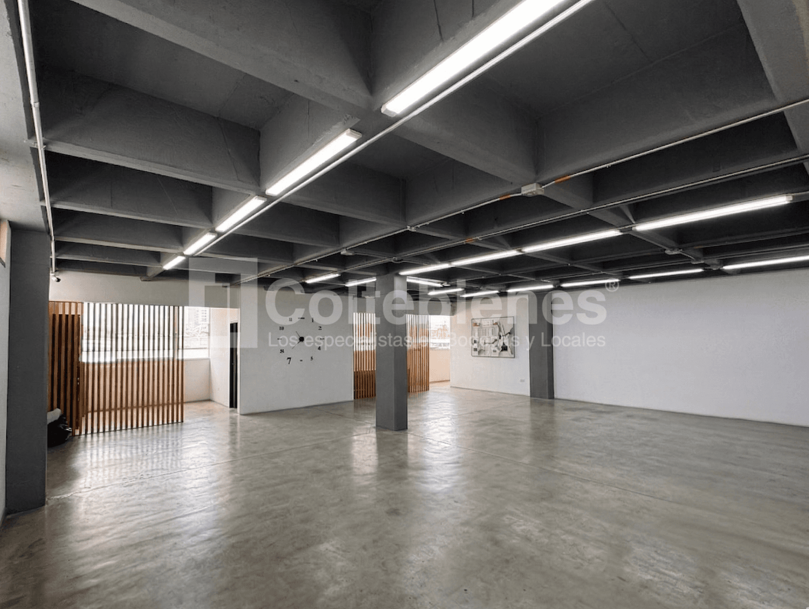 Oficina amplia en arriendo en Capricentro Itagüí foto 5