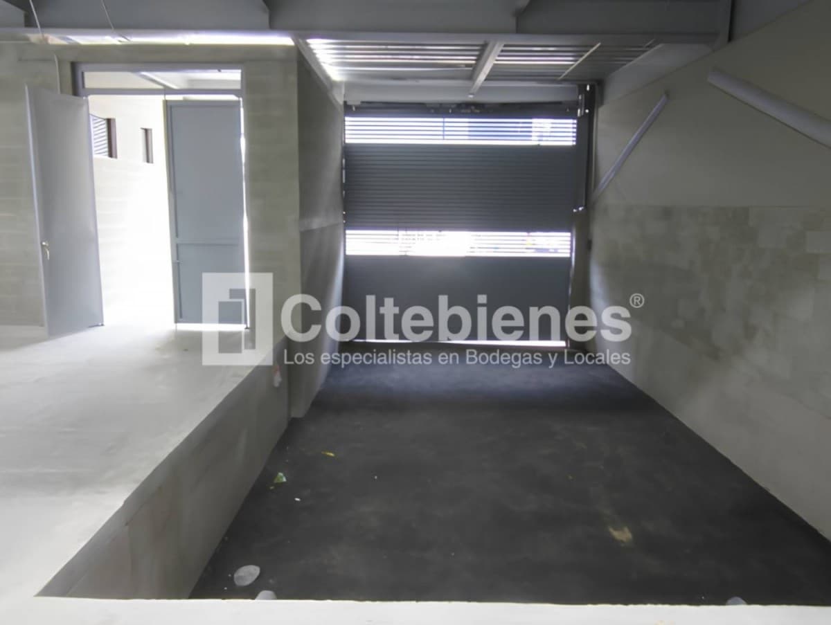Bodega en arriendo – Copacabana foto 5