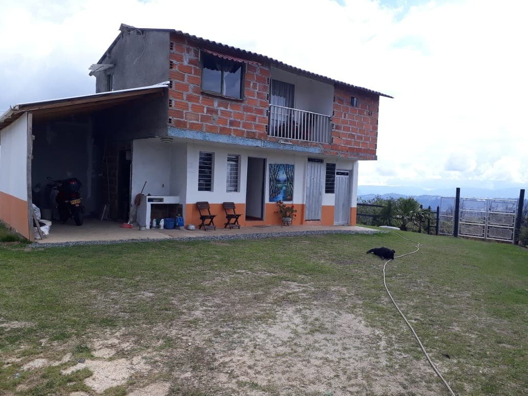 Finca en venta – Centro Guarne, Guarne foto 2