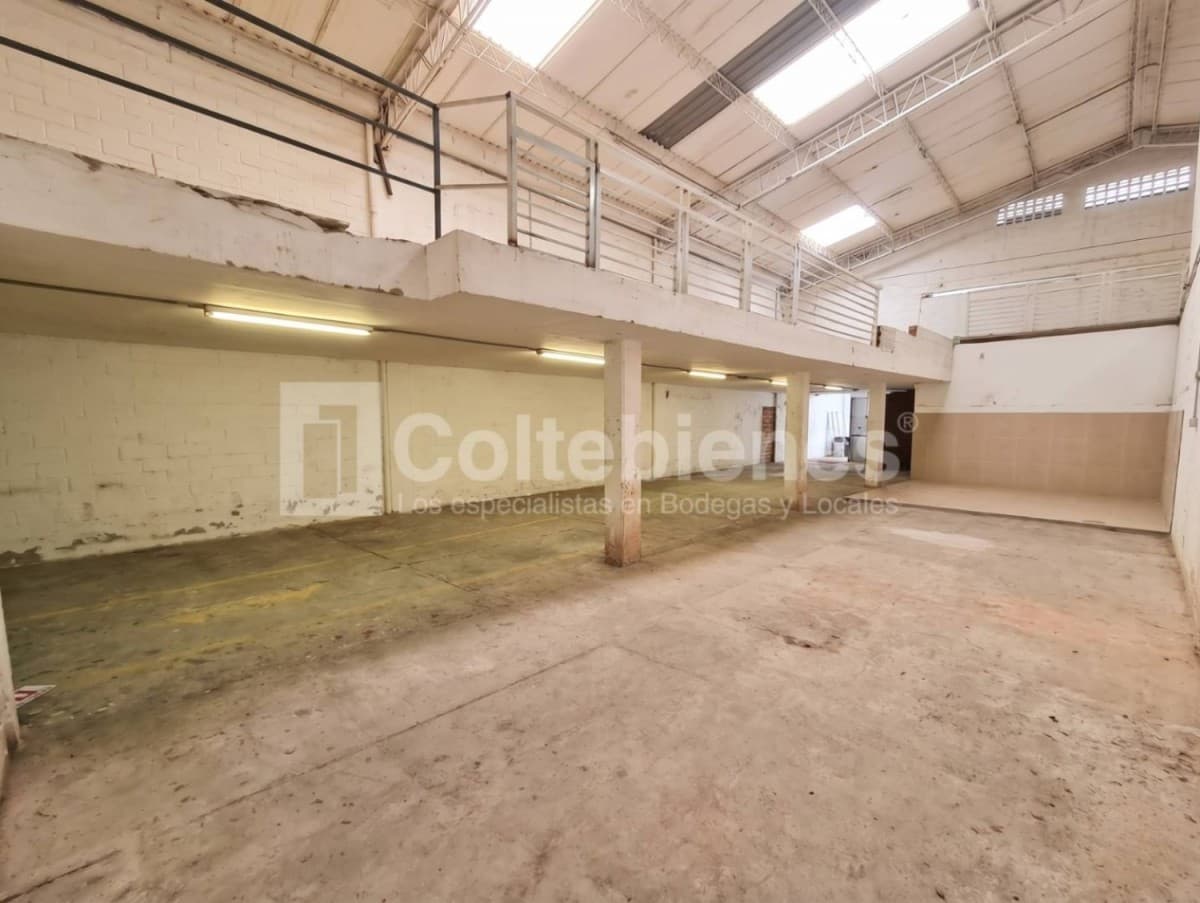 Bodega en arriendo – Guayabal, Medellín