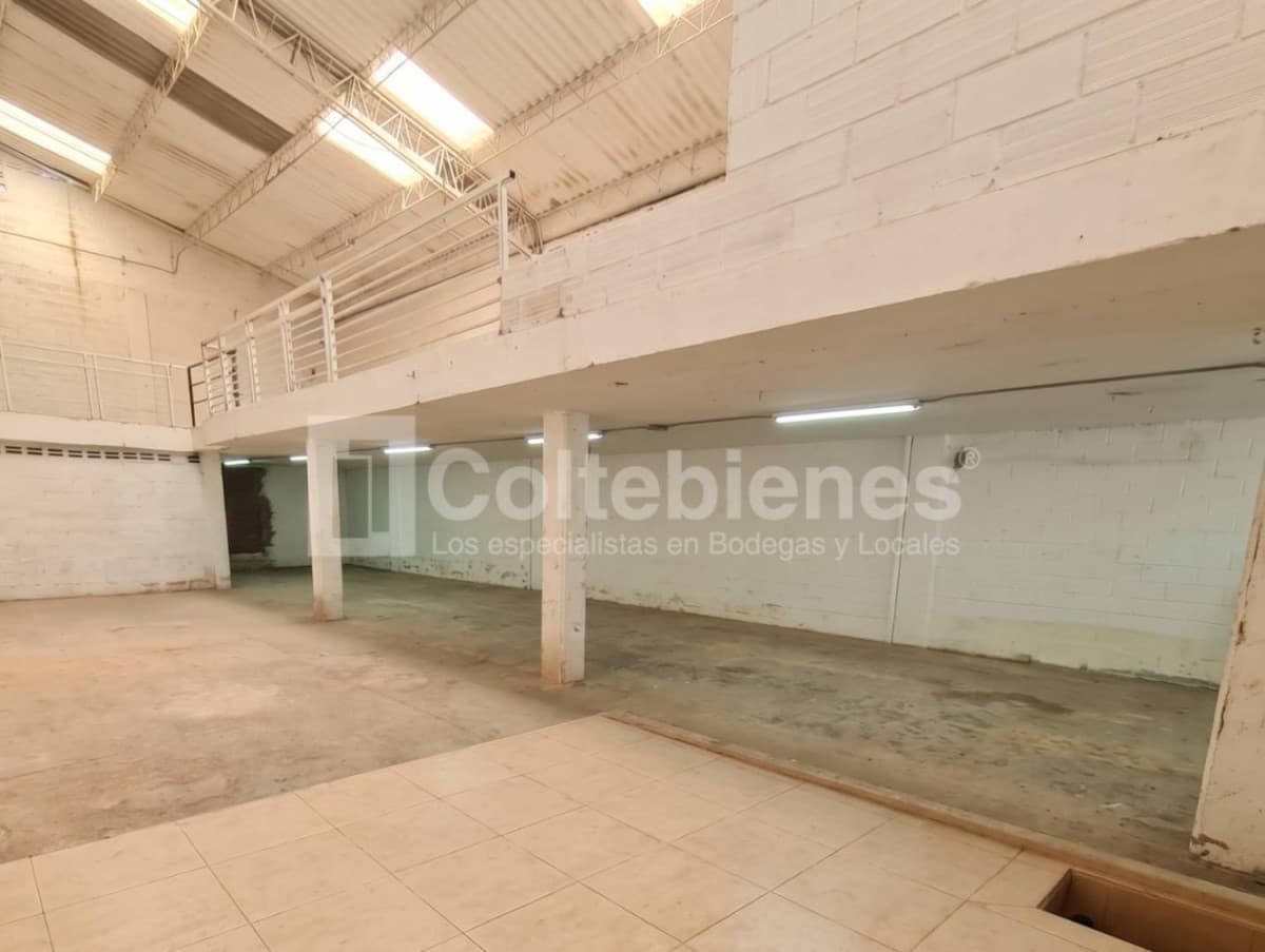 Bodega en arriendo – Guayabal, Medellín foto 2