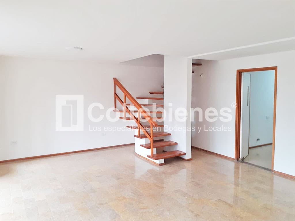 Oficina en arriendo – Aguacatala, Medellín foto 2