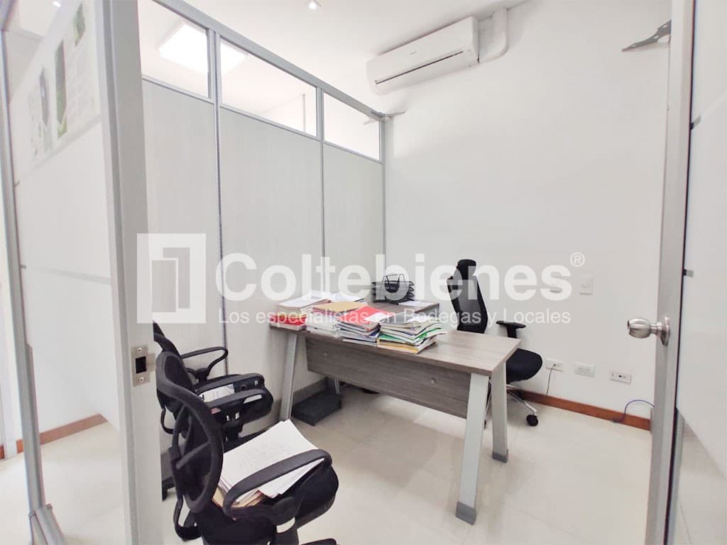 Oficina en arriendo – Altos Del Poblado, Medellín foto 3