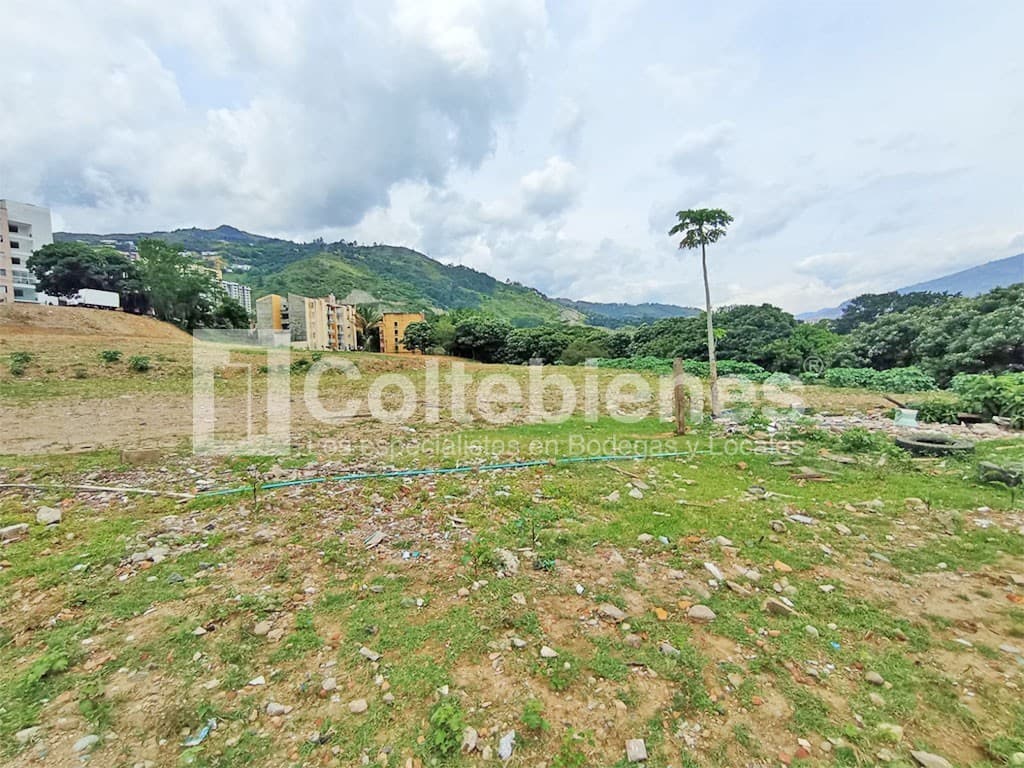Lote en venta – Copacabana