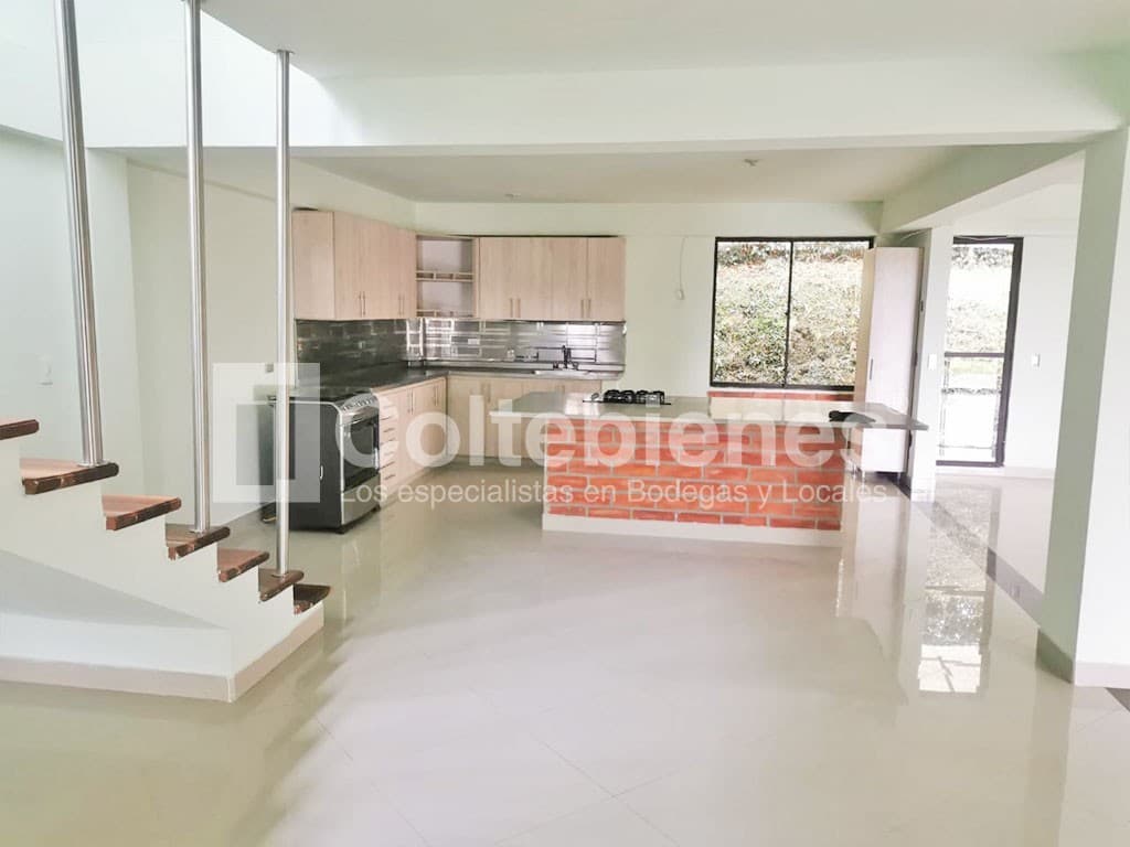 Casa en venta – Santa Elena, Medellín foto 3