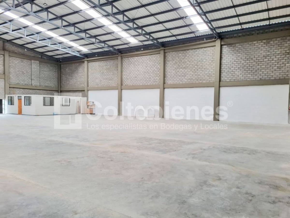 Bodega en arriendo – Guarne foto 2