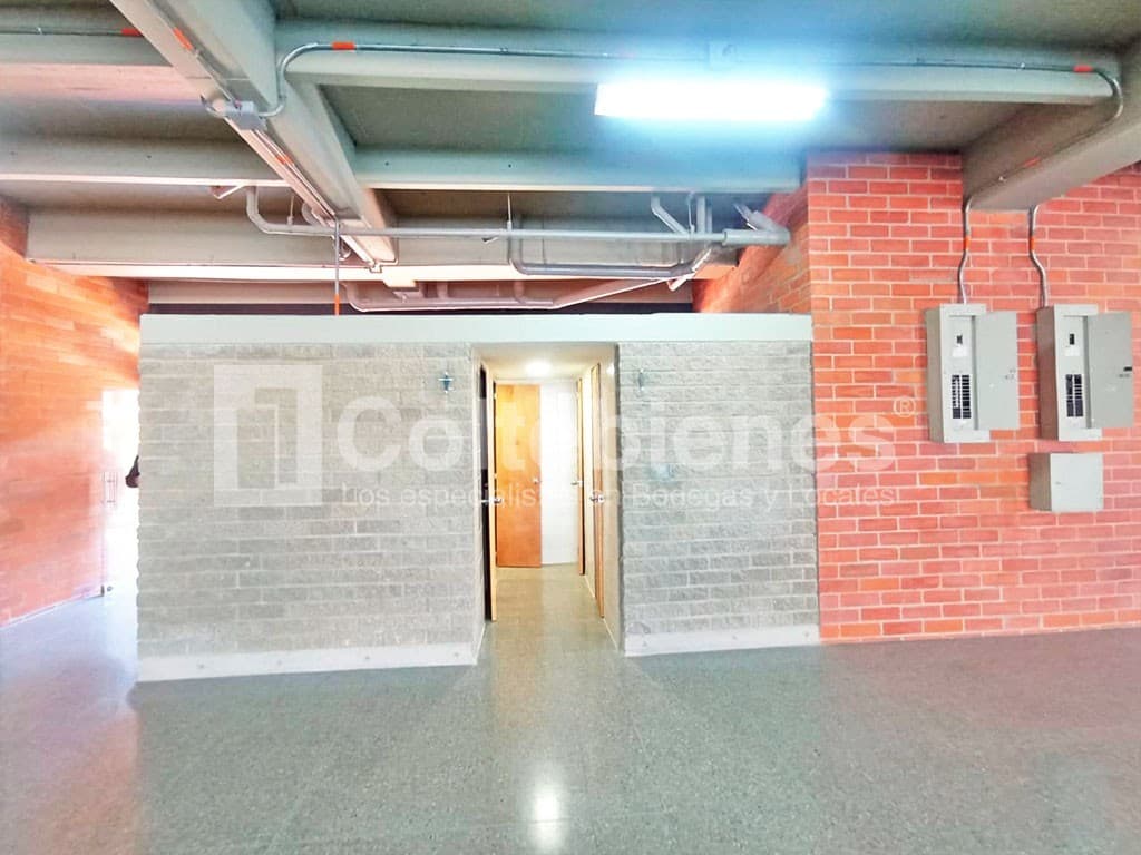 Local en arriendo – Guayabal, Medellín foto 5