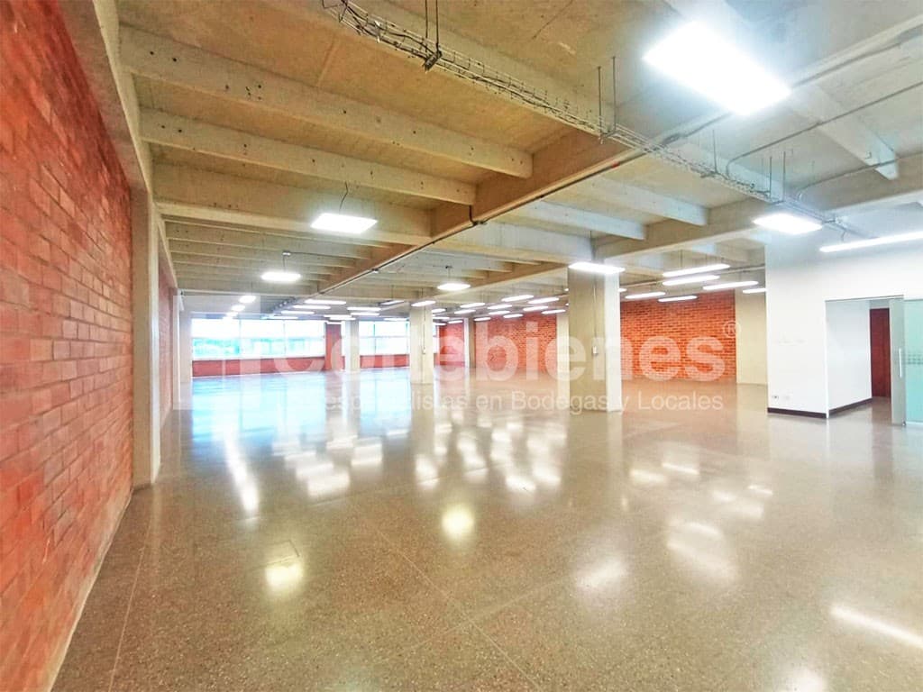 Local en arriendo – Guayabal, Medellín